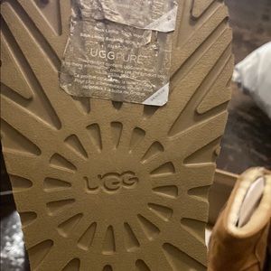Mens brand new in box size 13 uggs - mini classic in chestnut